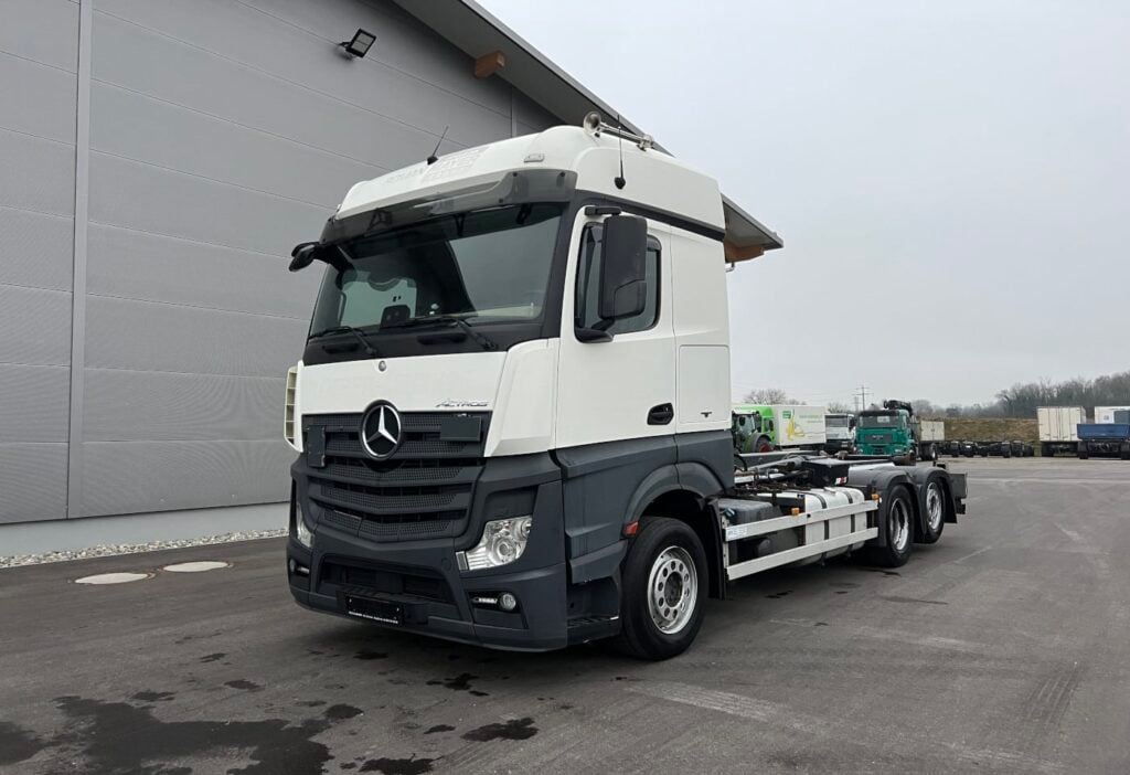 (D) 2016 MB-Actros 2545 LS 6x2 Haken