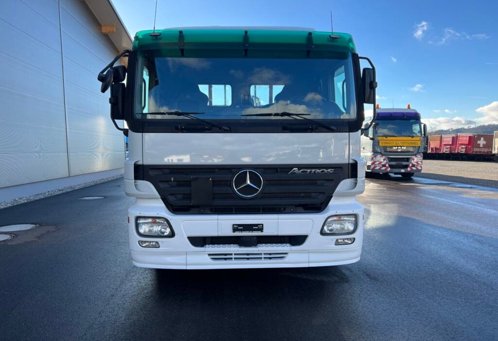 (D) 2004 MB Actros 2541 6x2*4 Brücke / Kran