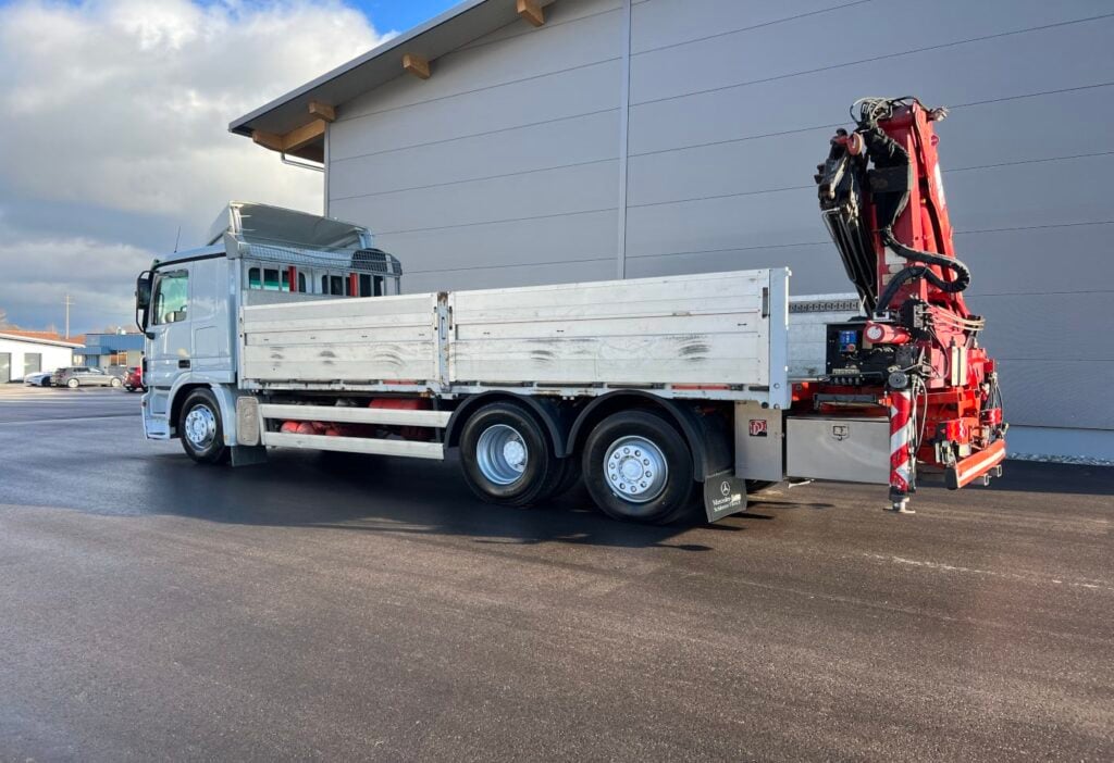 (D) 2004 MB Actros 2541 6x2*4 Brücke / Kran