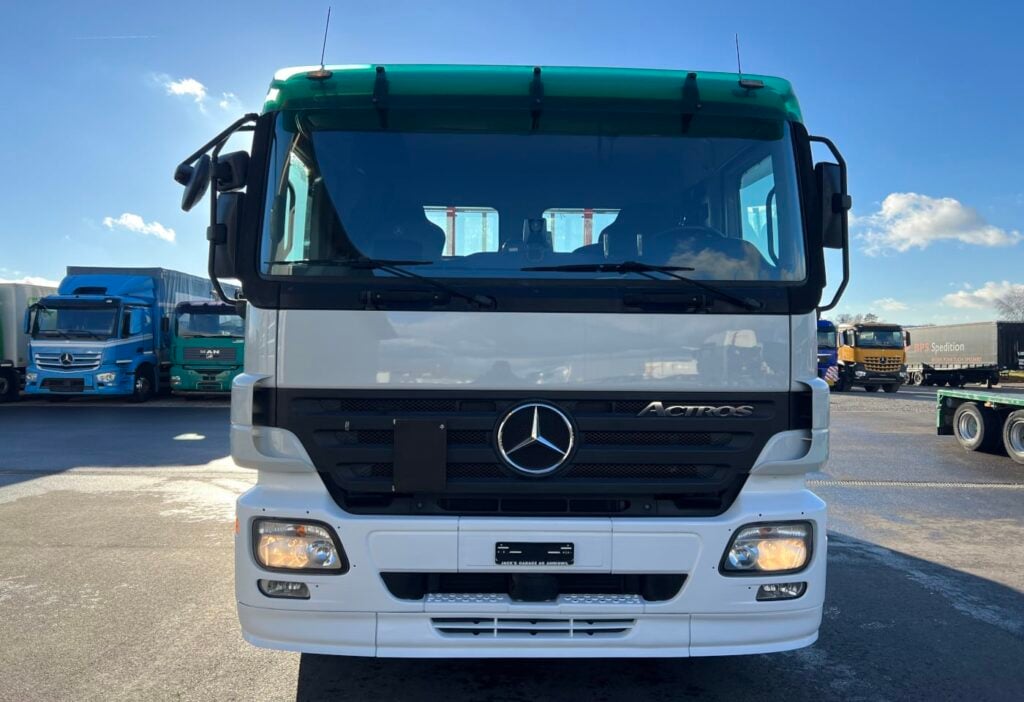 (D) 2004 MB Actros 2541 6x2*4 Brücke / Kran