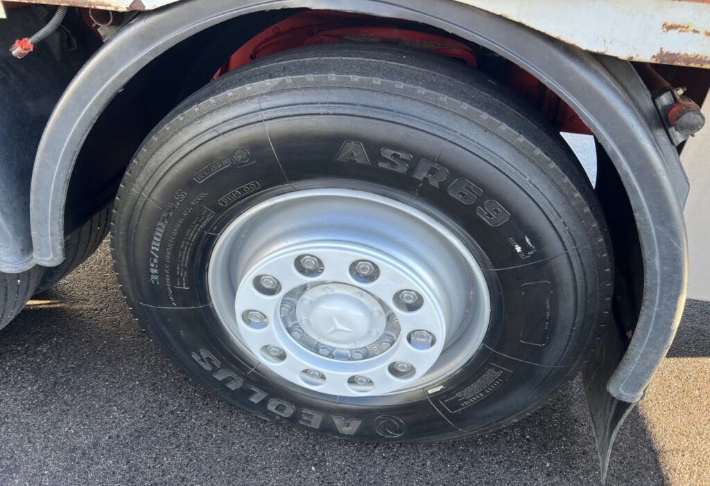 (D) 2004 MB Actros 2541 6x2*4 Brücke / Kran