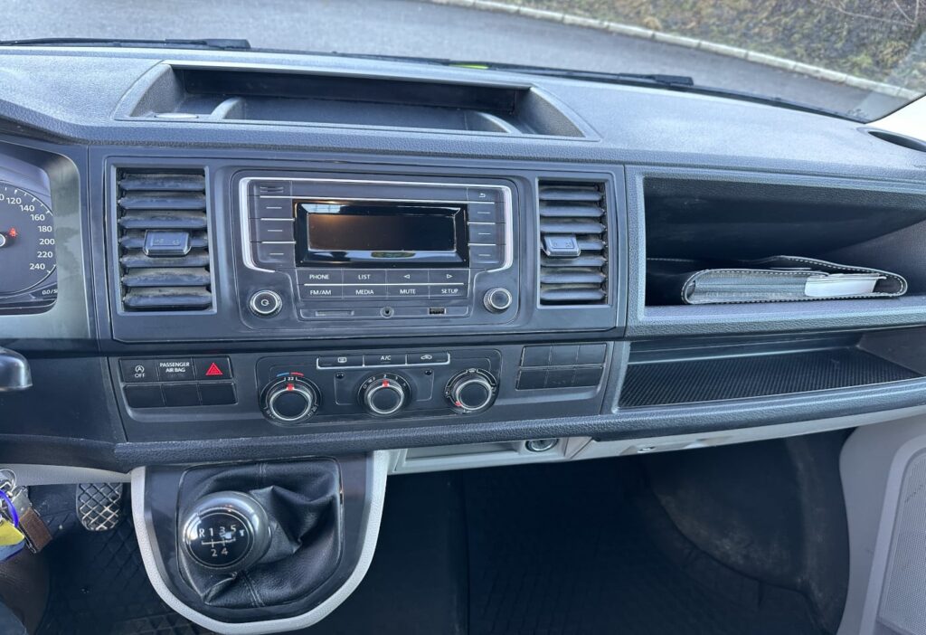 (D) 2018 VW T6 Transporter Brücke