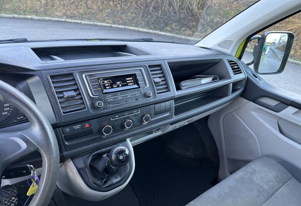 (D) 2018 VW T6 Transporter Brücke