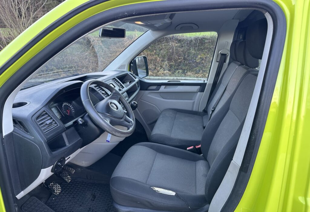 (D) 2018 VW T6 Transporter Brücke