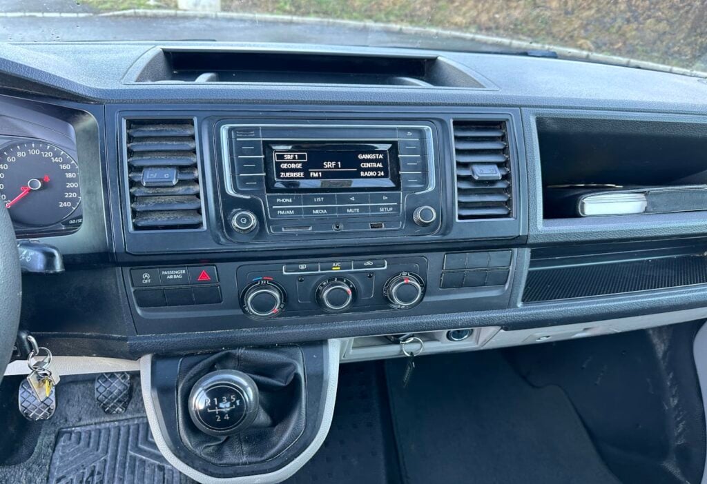 2017 VW T6 Transporter Brücke