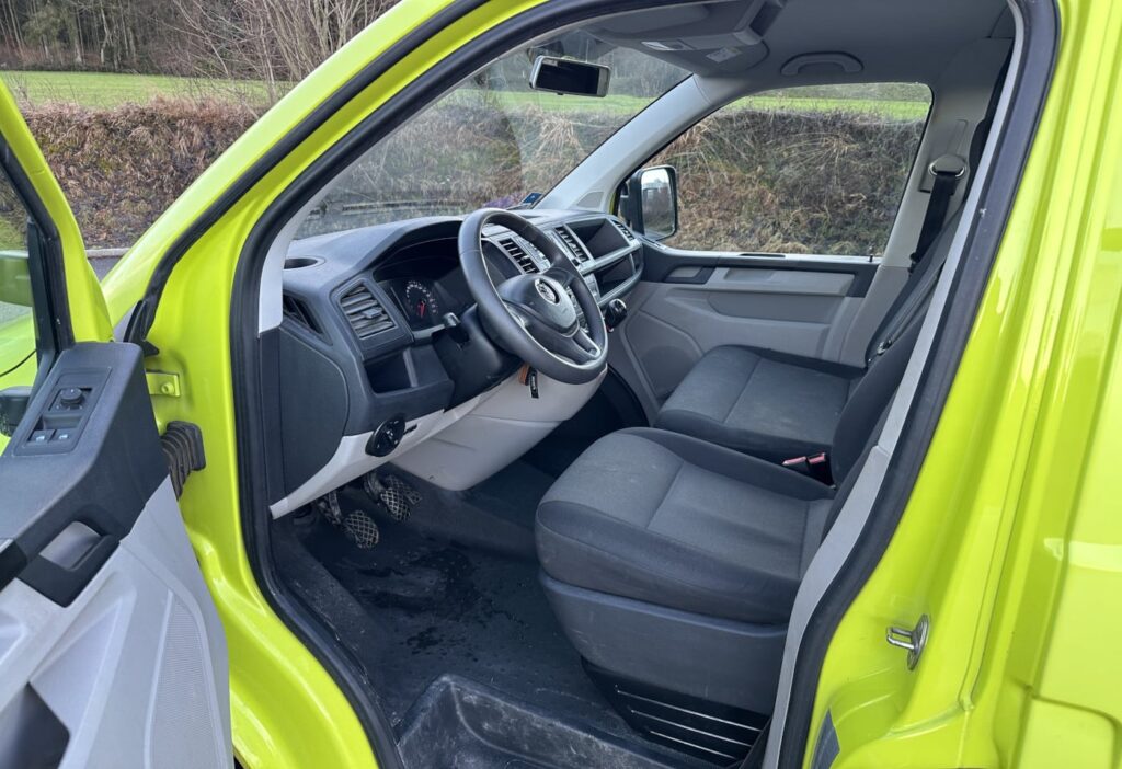2017 VW T6 Transporter Brücke
