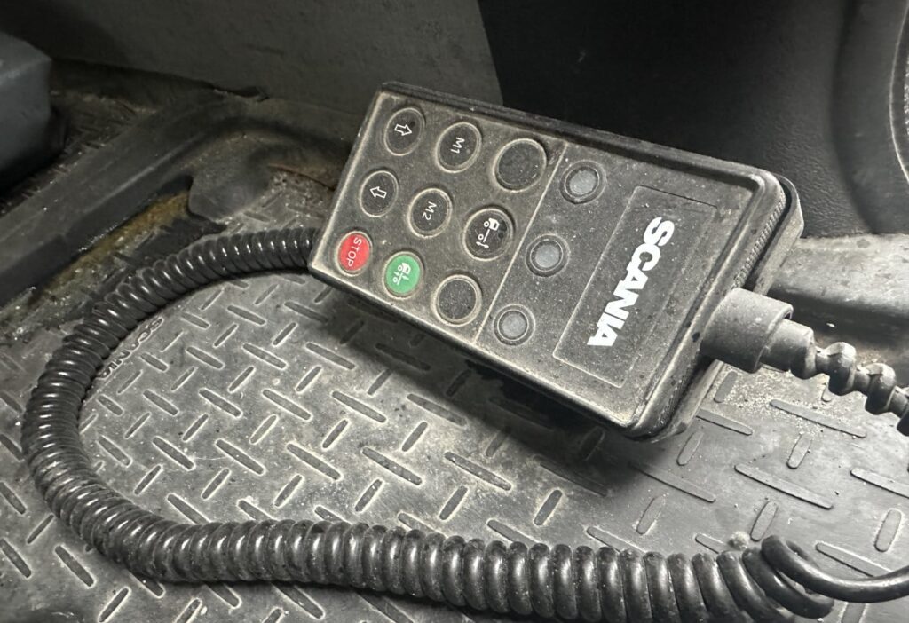2012 Scania G440 LB 8x4 Betonmischer mit Förderband