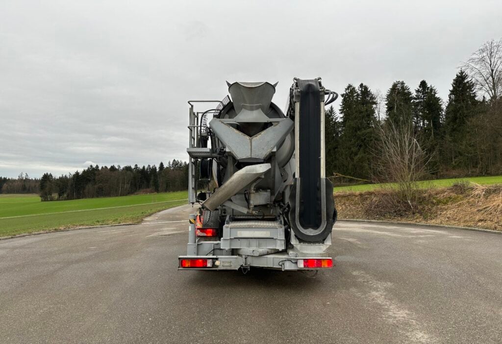 2012 Scania G440 LB 8x4 Betonmischer mit Förderband