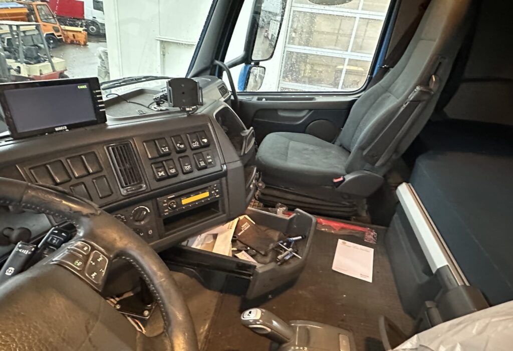 2014 Volvo FH-500 6x4T SZM ( Getriebe Defekt )
