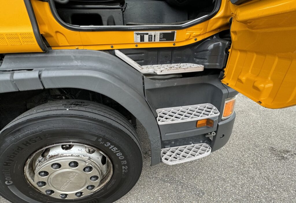 (D) 2013 Scania G440 8x4 Haken