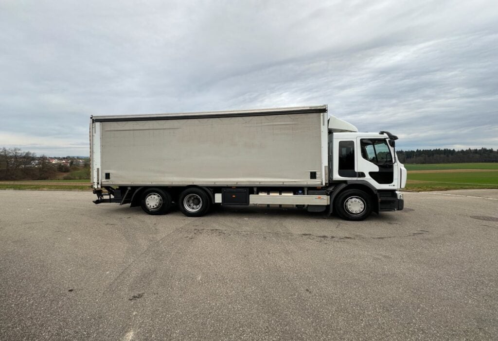 (D) 2011 Renault Premium 430 6x2/4 Blache HB