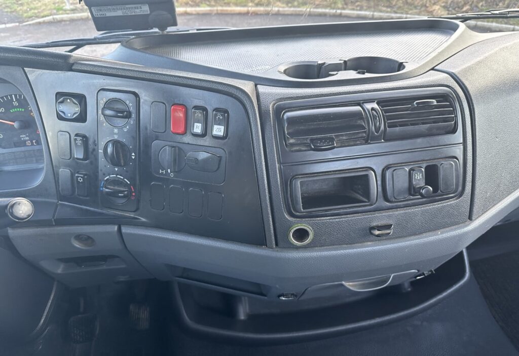 2008 Mercedes-Benz Atego 918 4x2 Brücke / Kran