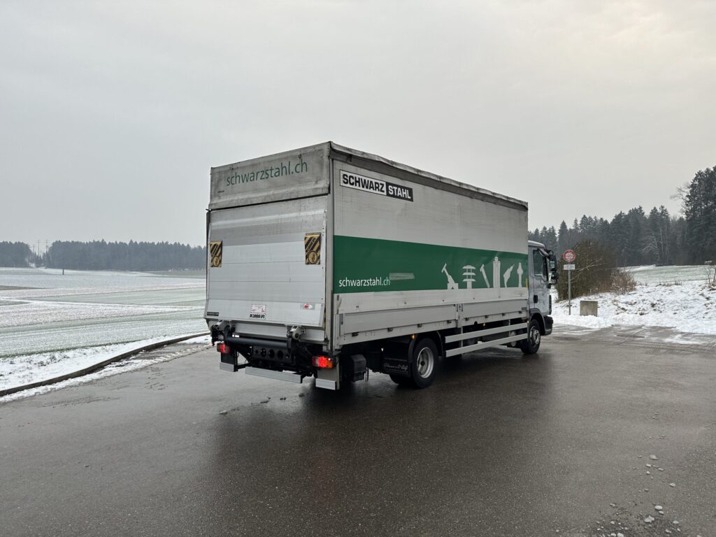 2009 MAN TGL 8.220 4x2 Blache / HB