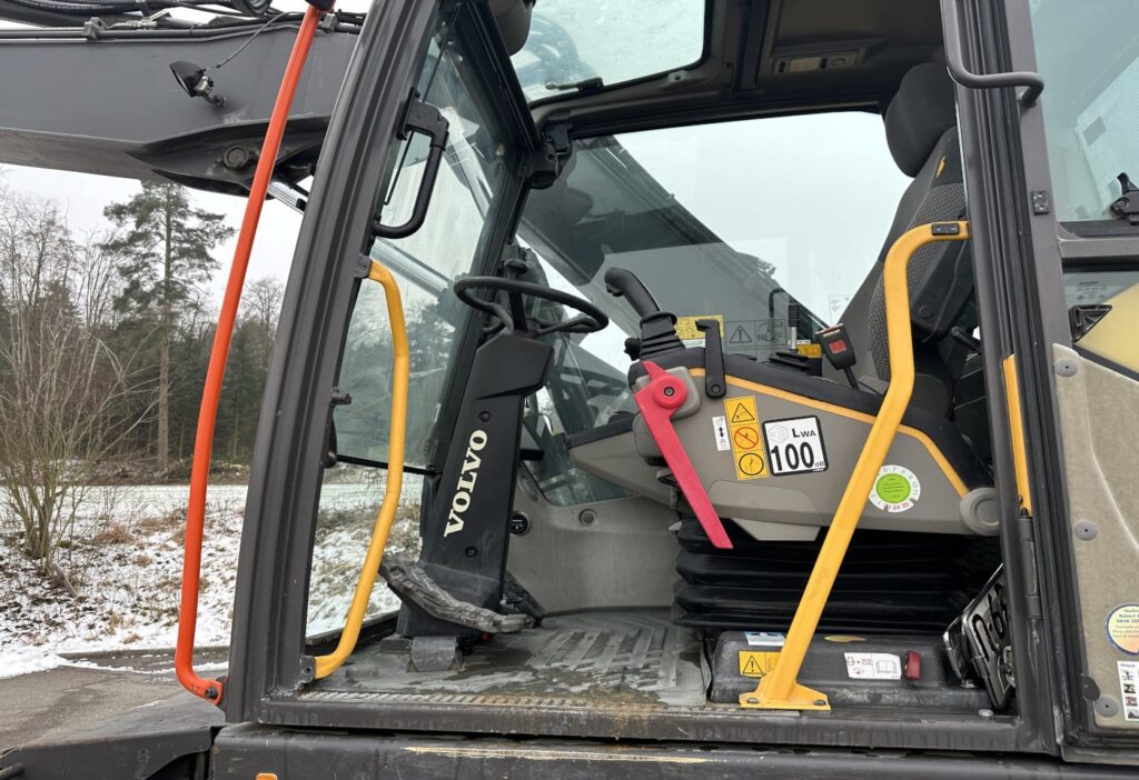 2016 Volvo EWR150E Bagger