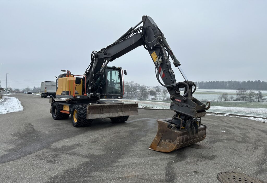 2016 Volvo EWR150E Bagger