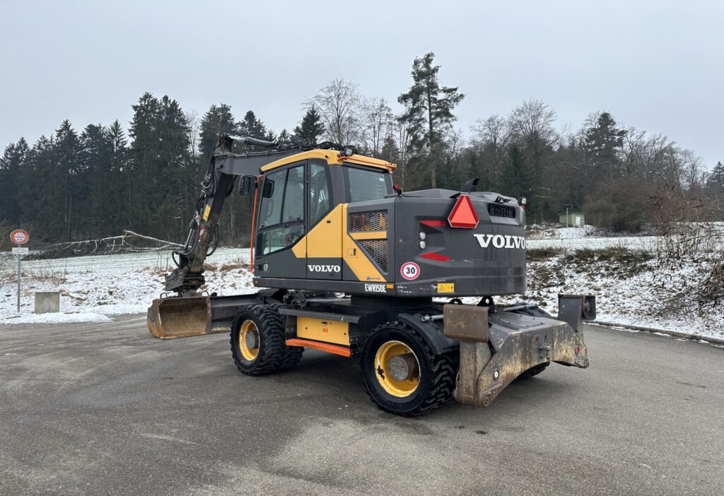 2016 Volvo EWR150E Bagger