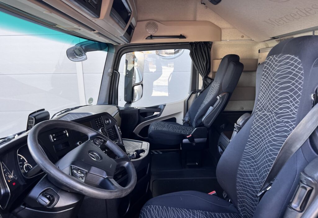 (D) 2016 MB-Actros 1845 4x2 SZM