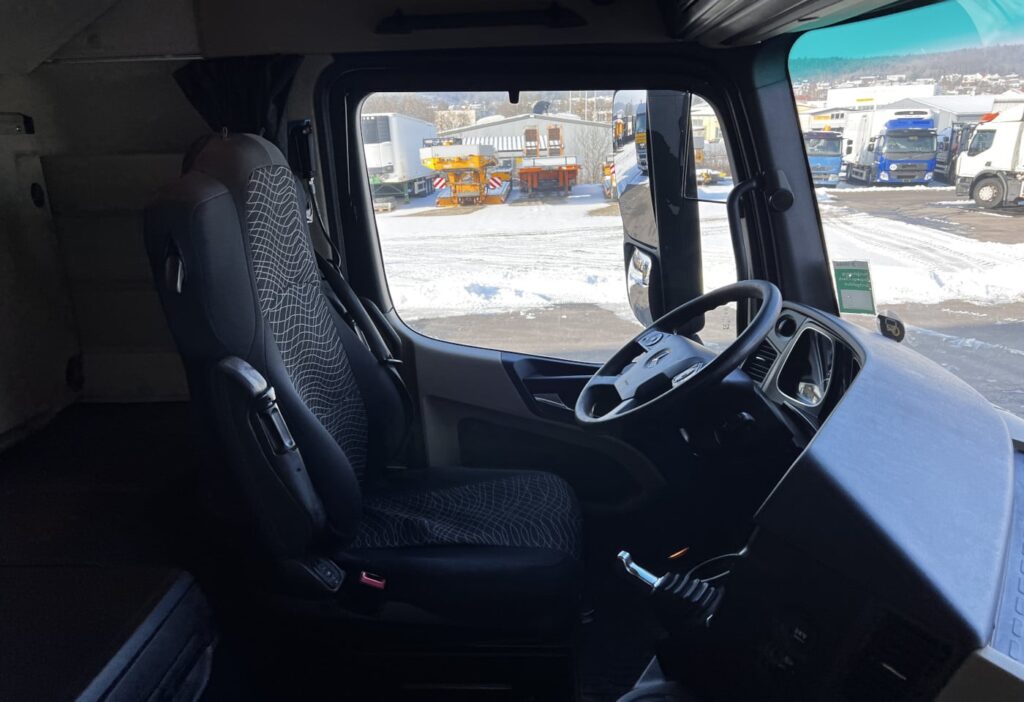 (D) 2016 MB-Actros 1845 4x2 SZM