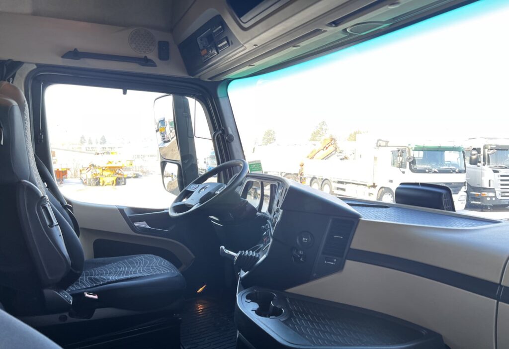 (D) 2016 MB-Actros 1845 4x2 SZM