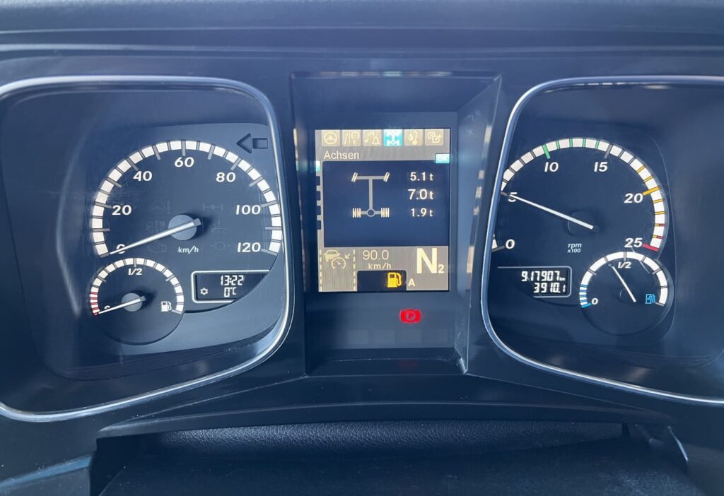 (D) 2016 MB-Actros 1845 4x2 SZM