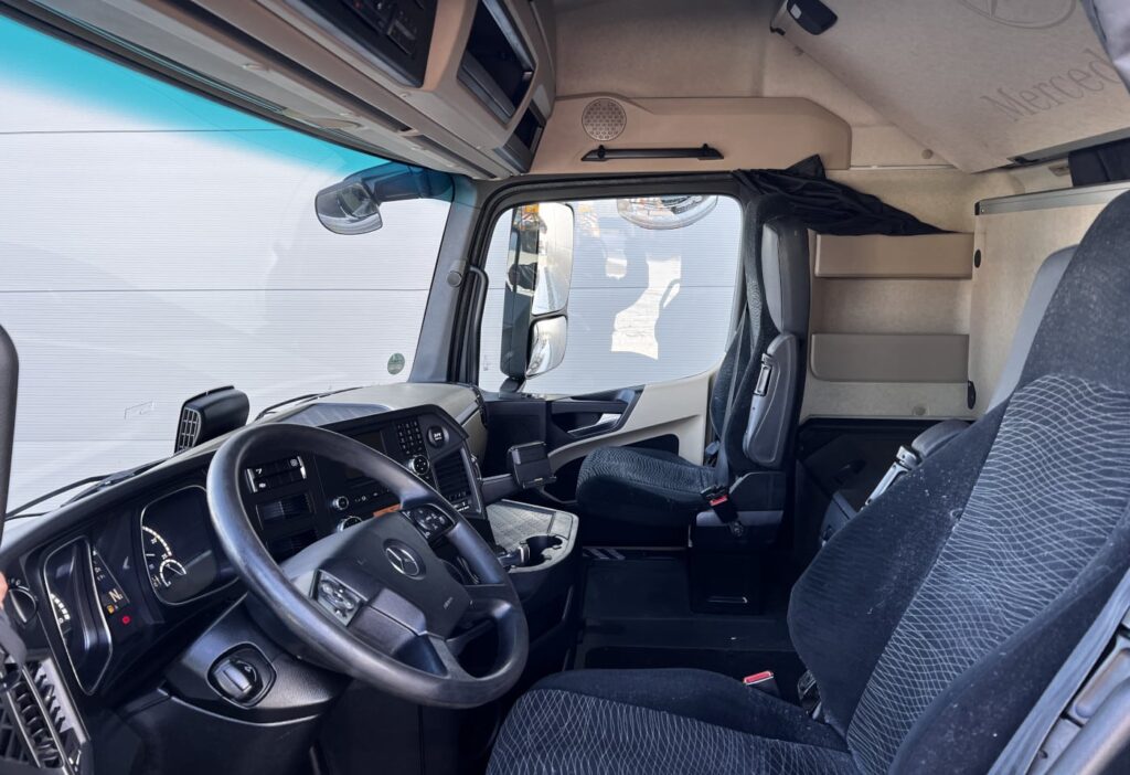 (D) 2016 MB-Actros 1845 4x2 SZM