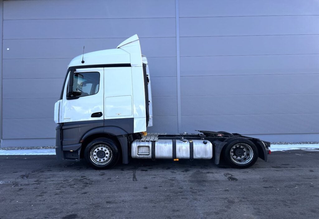 (D) 2016 MB-Actros 1845 4x2 SZM