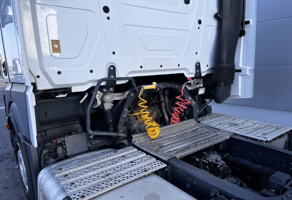(D) 2016 MB-Actros 1845 4x2 SZM