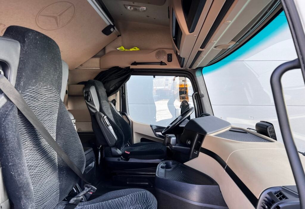 (D) 2016 MB-Actros 1845 4x2 SZM