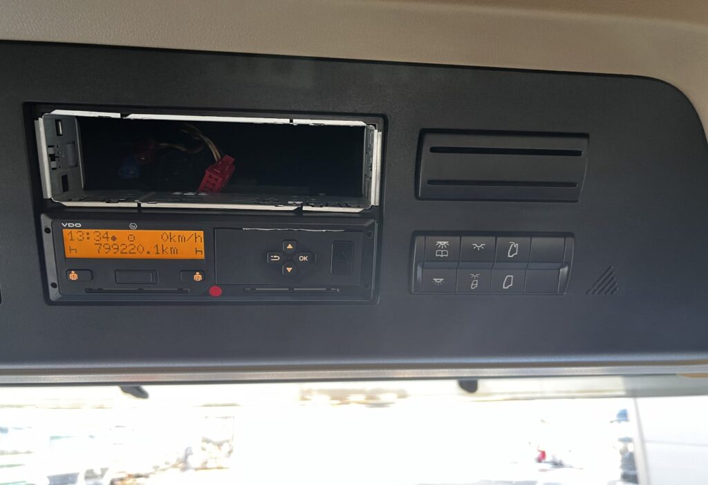 (D) 2016 MB-Actros 1845 4x2 SZM