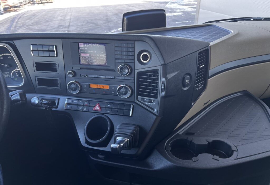 (D) 2016 MB-Actros 1845 4x2 SZM