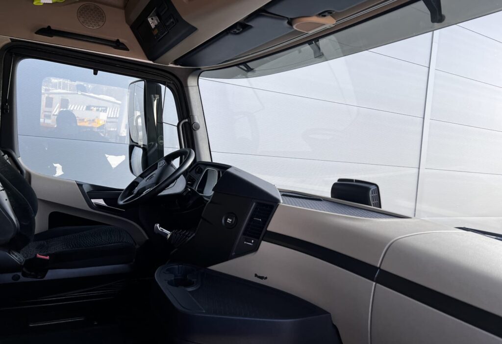 (D) 2016 MB-Actros 1845 4x2 SZM