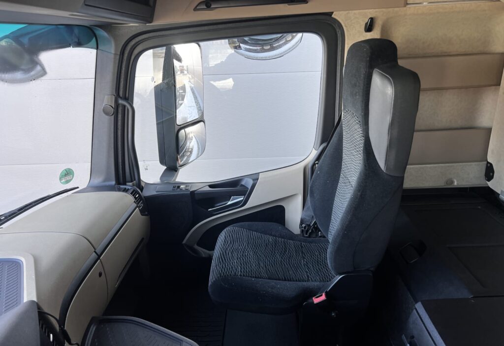 (D) 2017 MB-Actros 1845 4x2 SZM