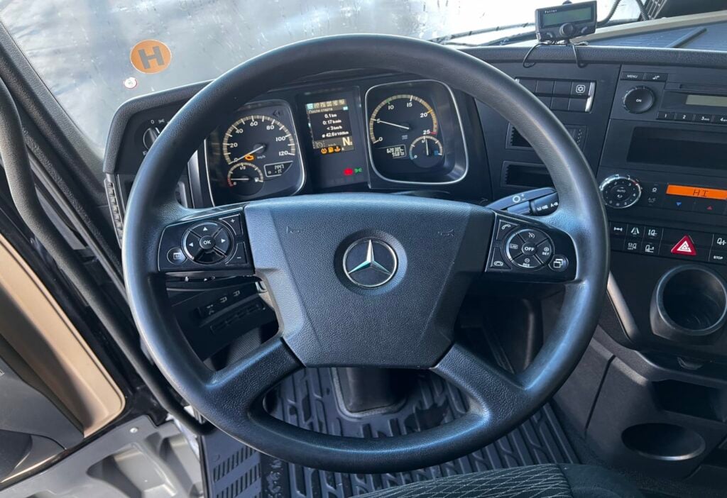 (D) 2017 MB-Actros 1845 4x2 SZM
