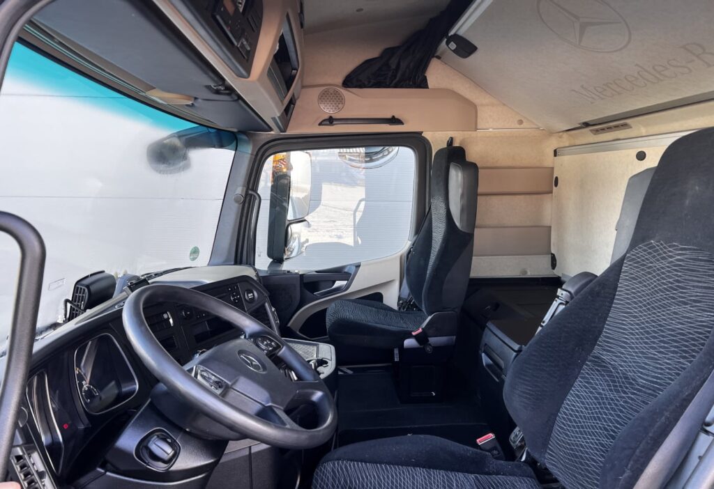 (D) 2017 MB-Actros 1845 4x2 SZM