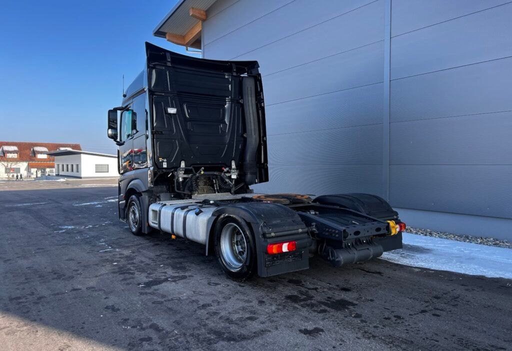 (D) 2017 MB-Actros 1845 4x2 SZM
