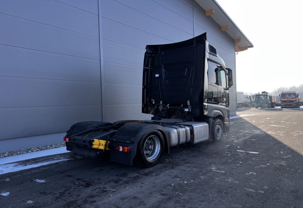 (D) 2017 MB-Actros 1845 4x2 SZM