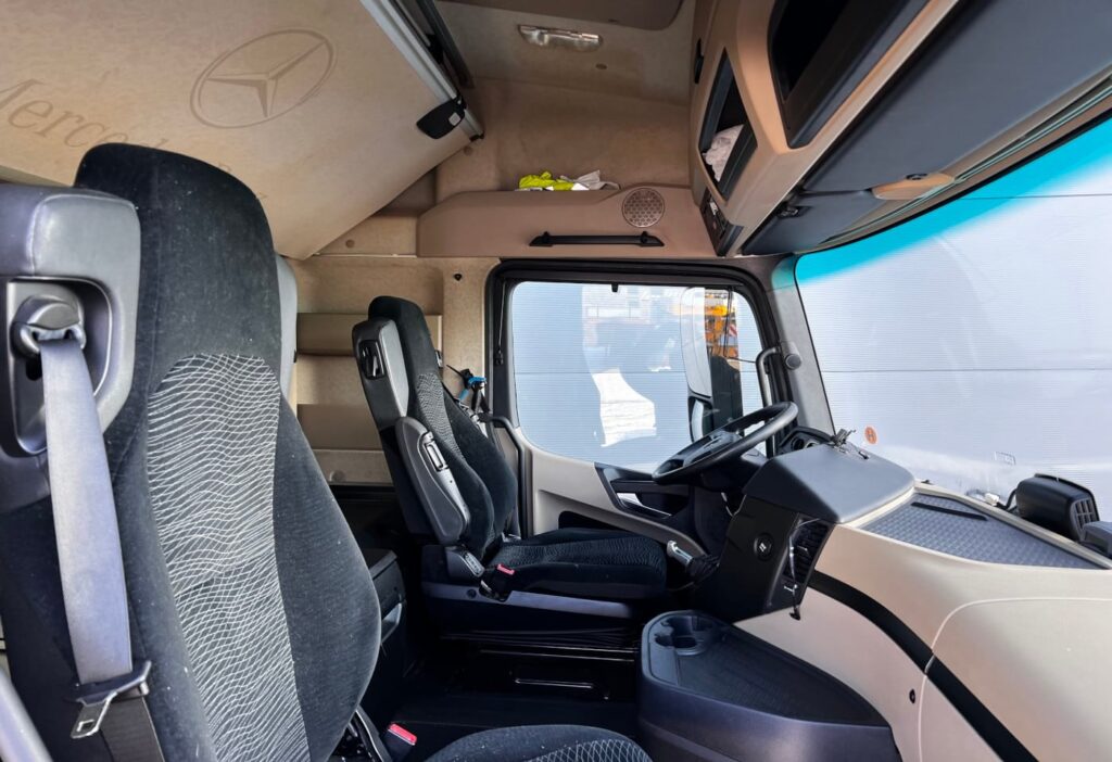 (D) 2017 MB-Actros 1845 4x2 SZM