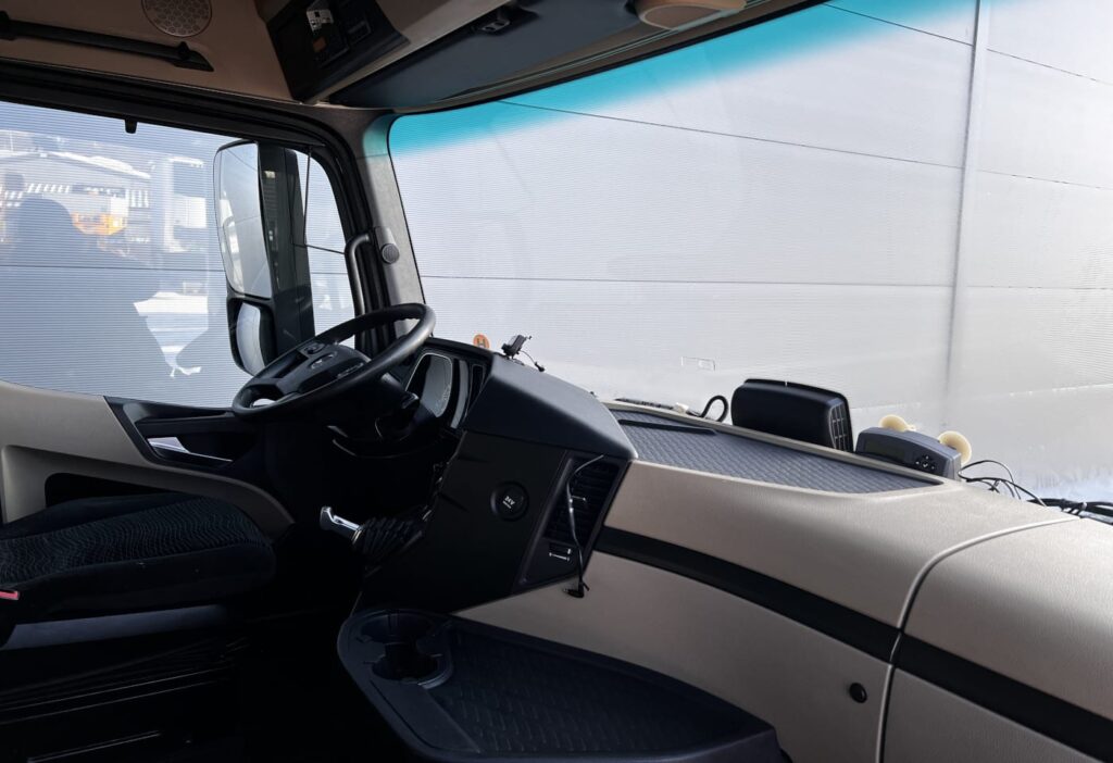 (D) 2017 MB-Actros 1845 4x2 SZM