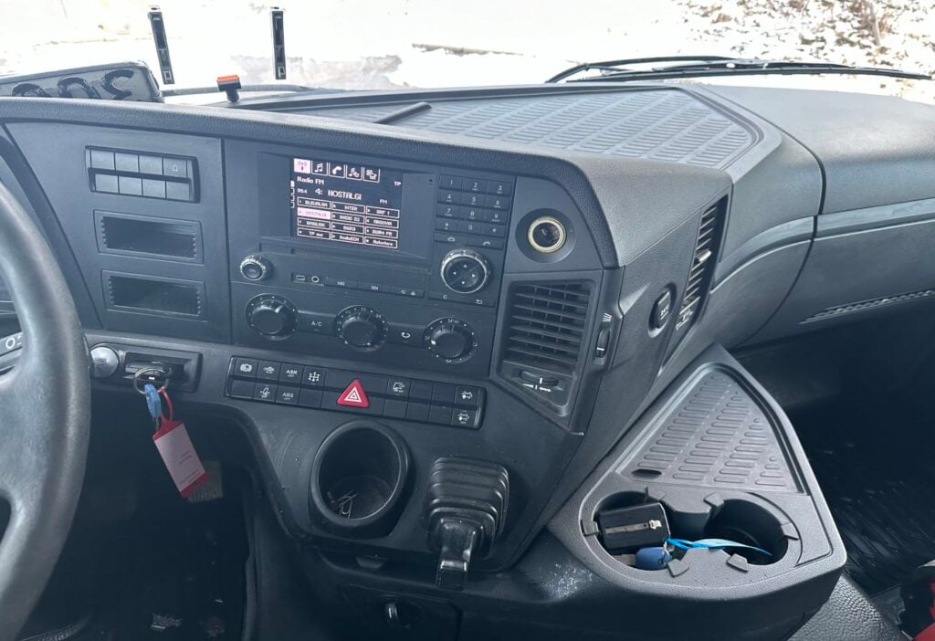 2015 MB-Arocs 3245 8x4 2-SK