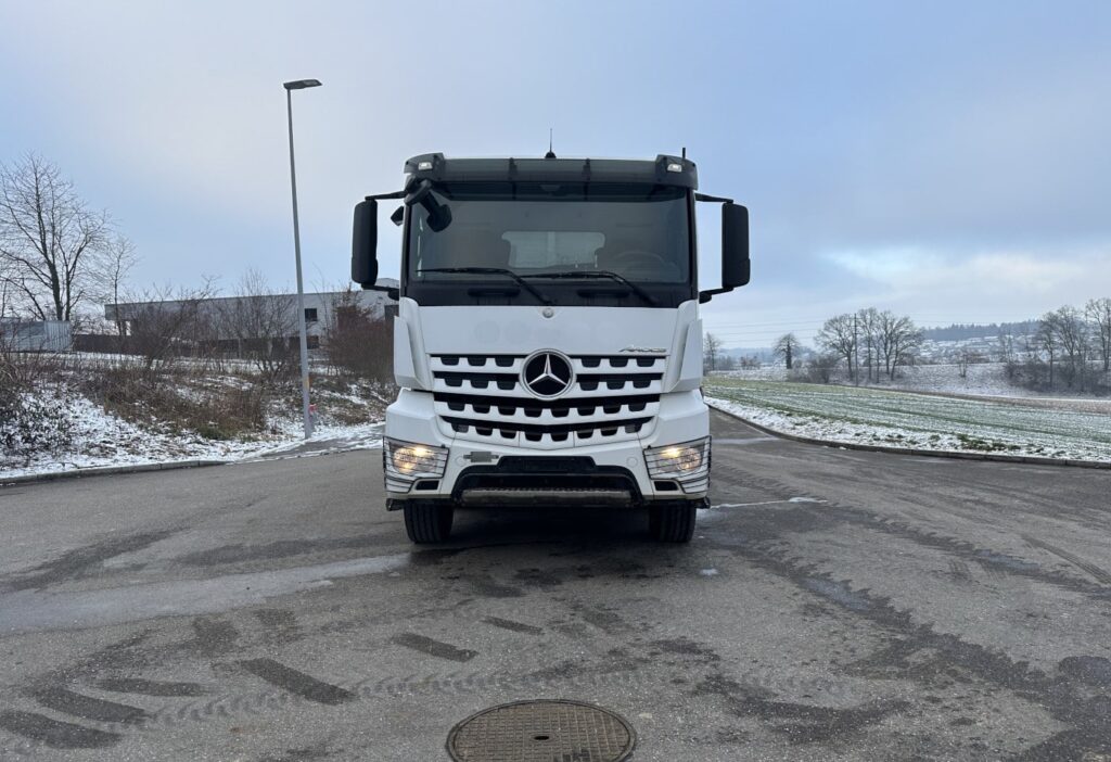 2015 MB-Arocs 3245 8x4 2-SK