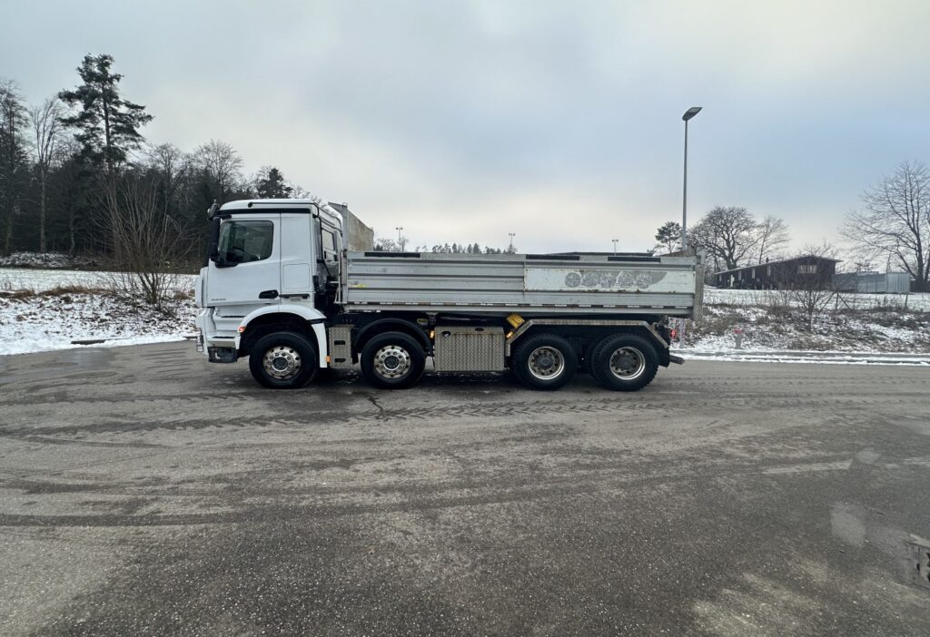 2015 MB-Arocs 3245 8x4 2-SK