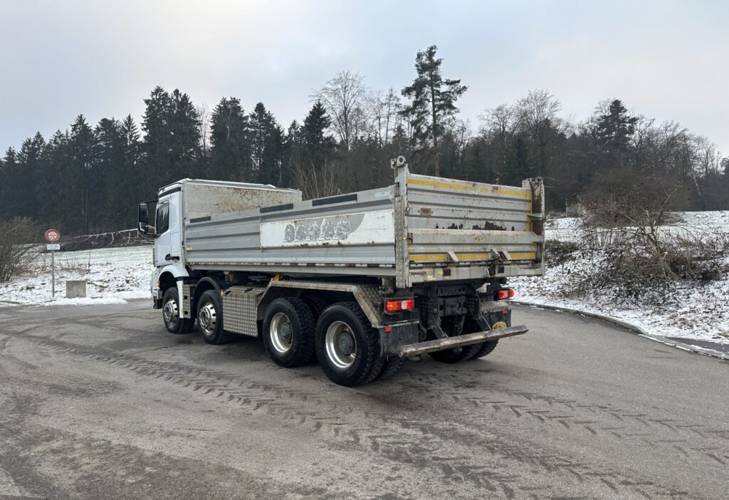2015 MB-Arocs 3245 8x4 2-SK