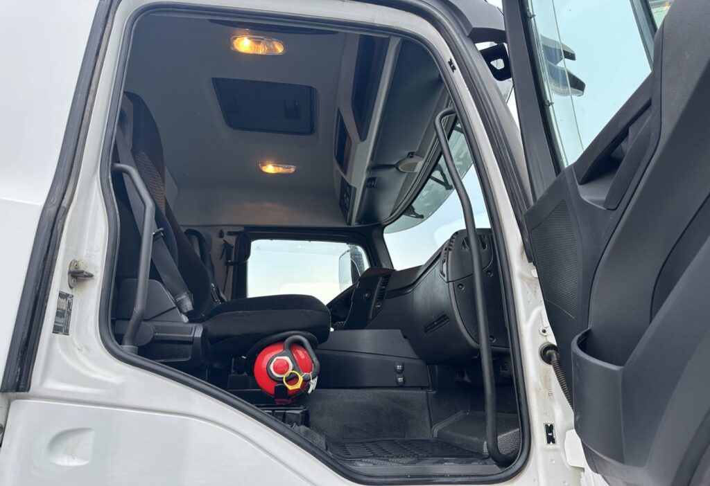 2015 MB-Arocs 3245 8x4 2-SK