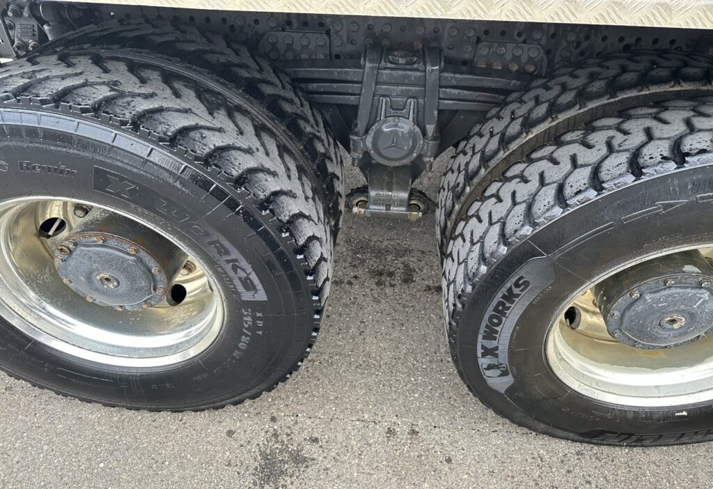 2015 MB-Arocs 3245 8x4 2-SK