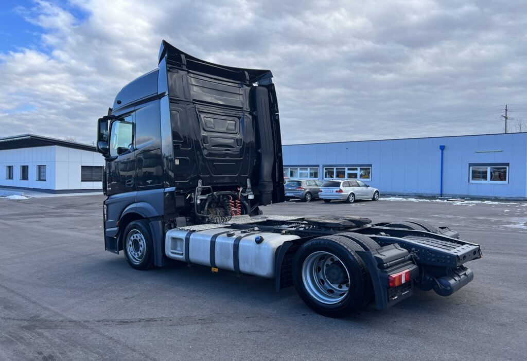 (D) 2017 MB-Actros 1842 4x2 SZM