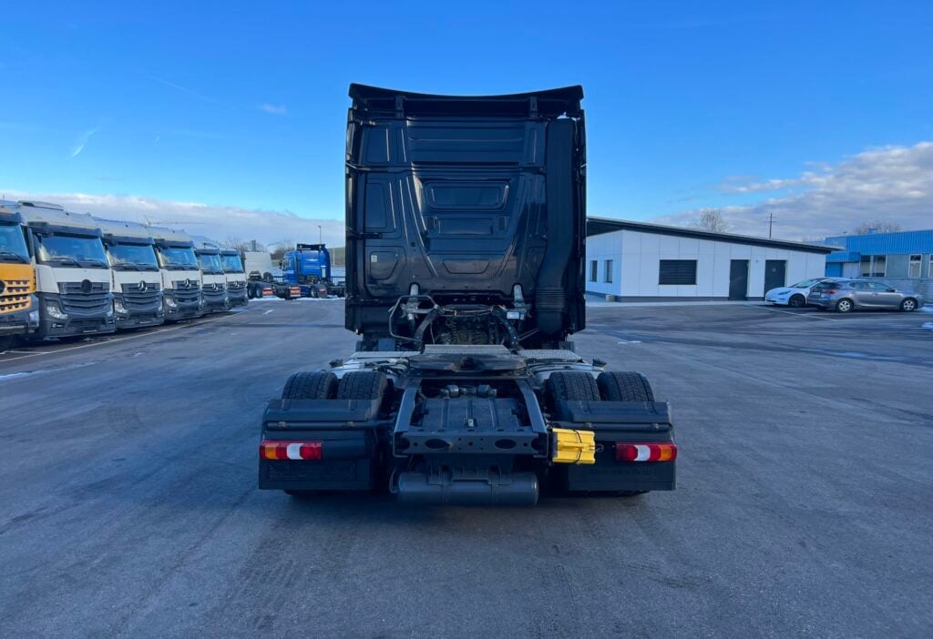 (D) 2017 MB-Actros 1842 4x2 SZM