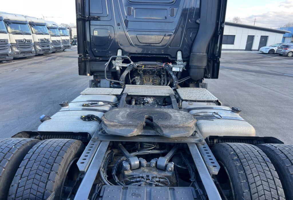 (D) 2017 MB-Actros 1842 4x2 SZM