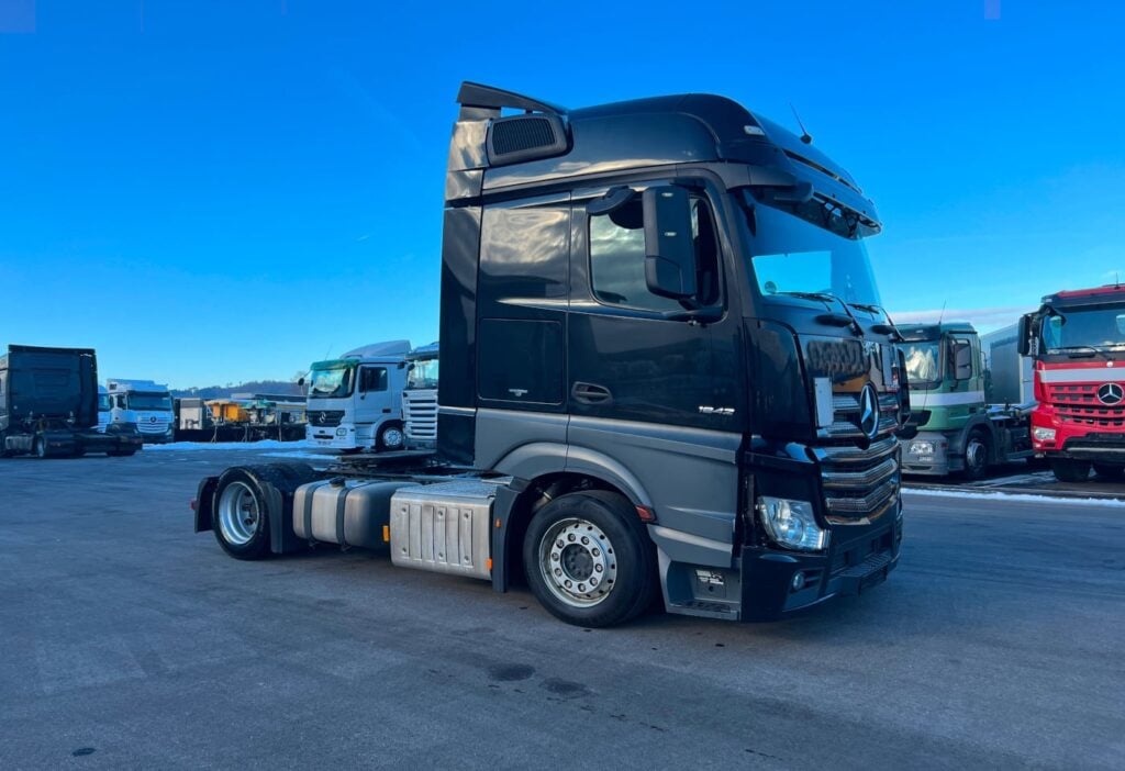 (D) 2017 MB-Actros 1842 4x2 SZM
