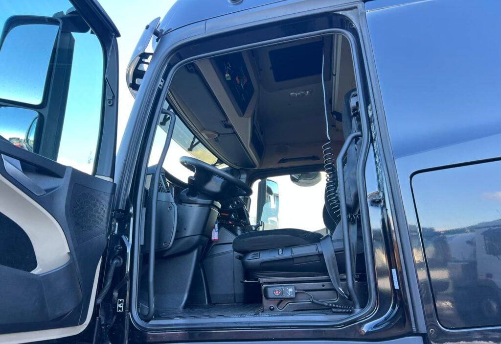 (D) 2017 MB-Actros 1842 4x2 SZM