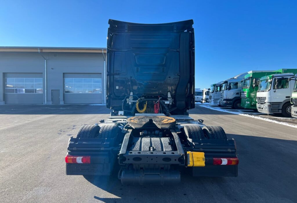 (D) 2017 MB-Actros 1842 4x2 SZM